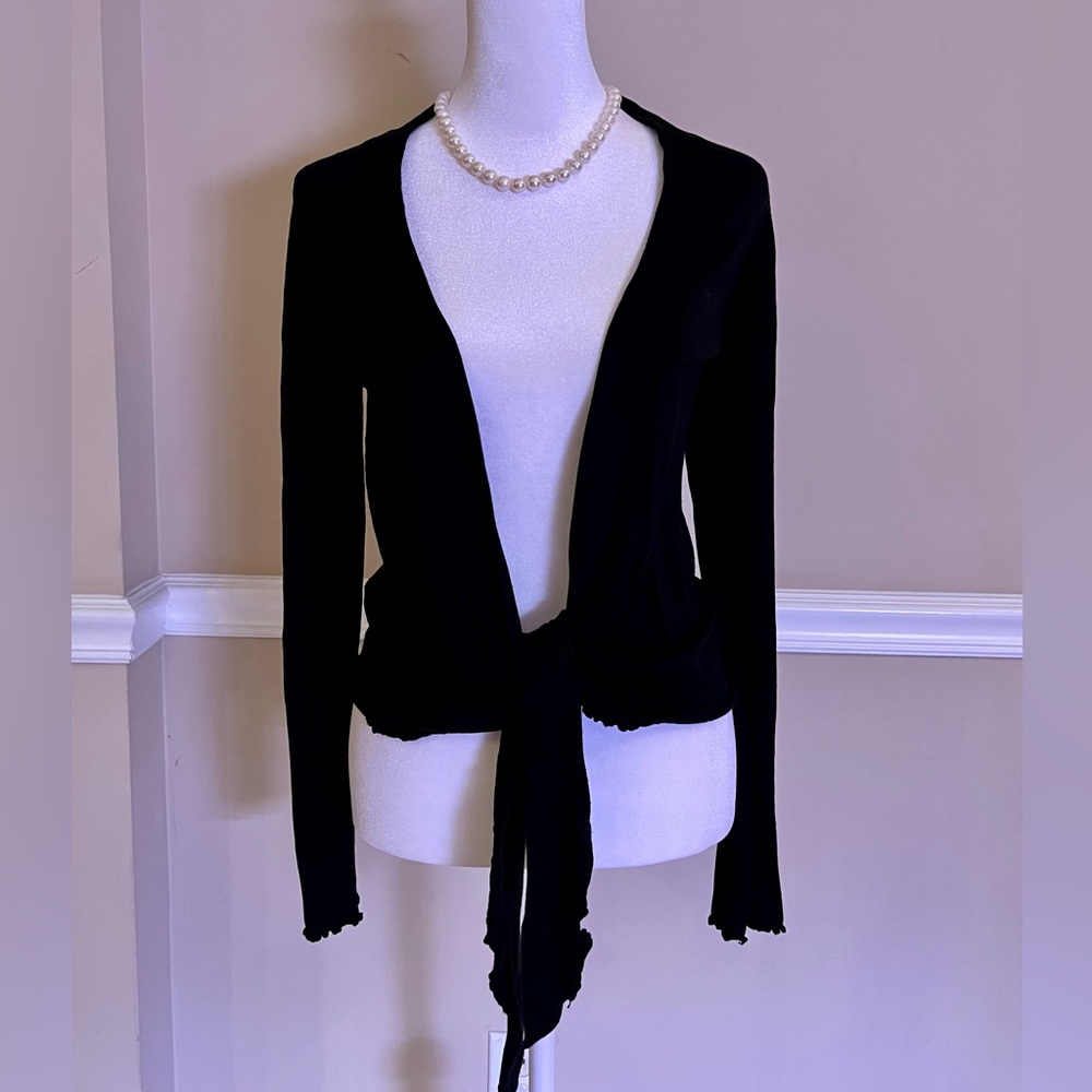 White House | Black Market ~ open cardigan, tie waist. 100% silk. Size S. 🖤